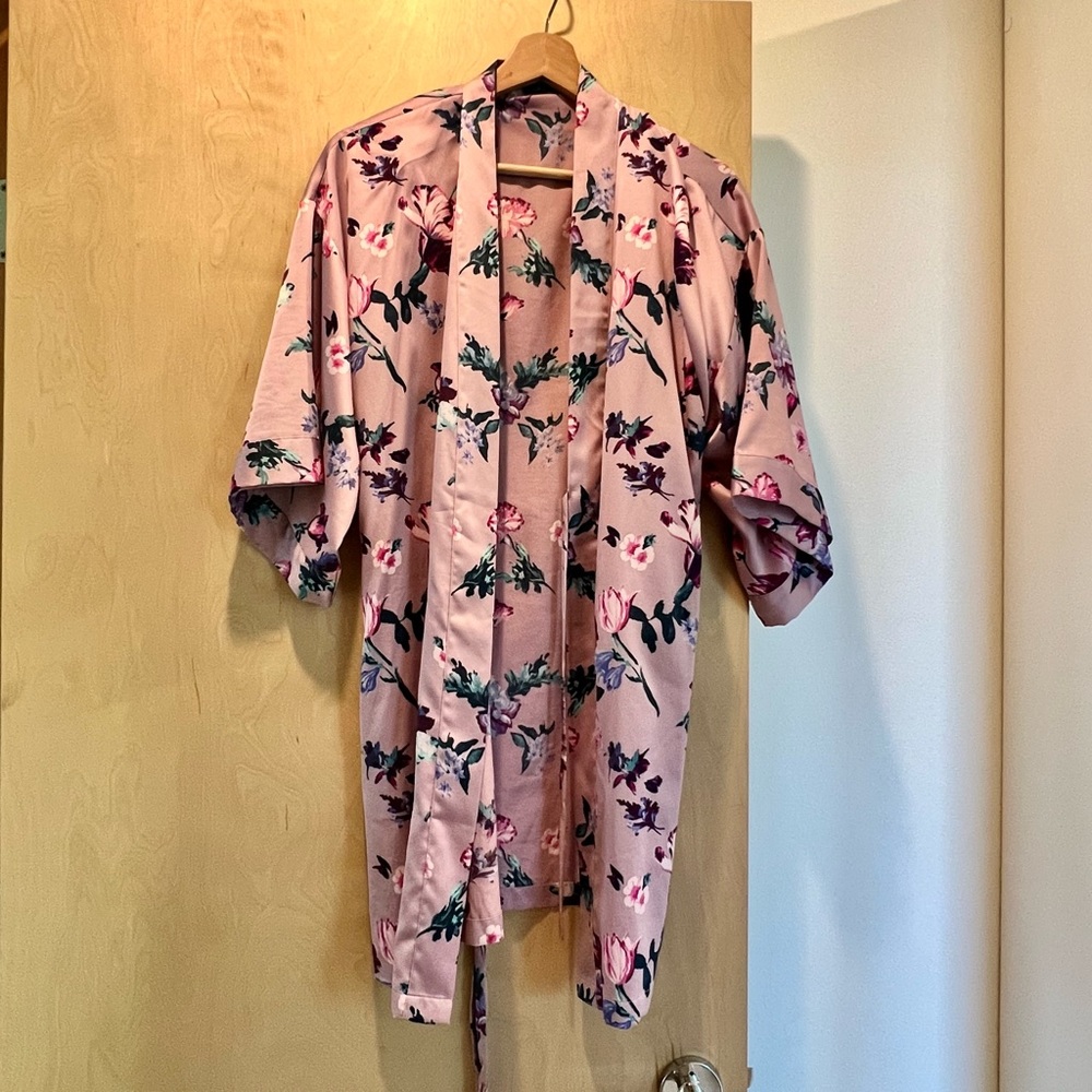 Victoria Secret Silky Sleep Robe XS